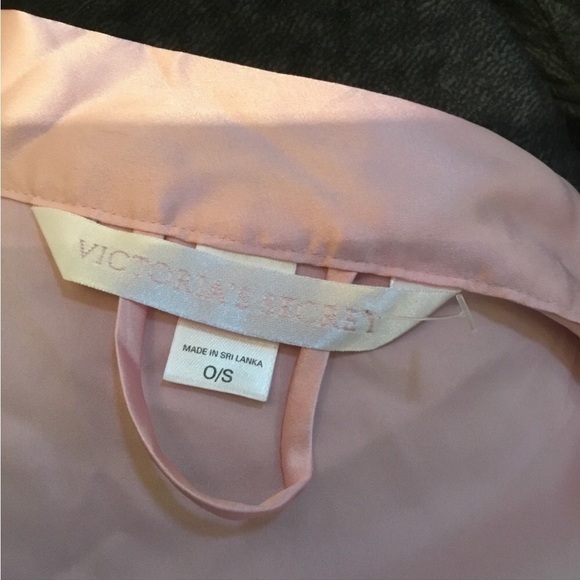 VICTORIA'S Secret ONE SIZE pink polyester robe - Picture 6 of 6